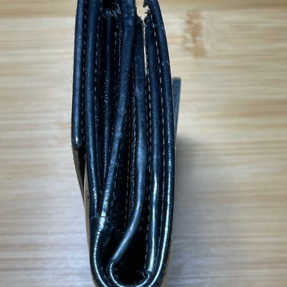 Gucci Black Patent Leather wallet - Picture 6 of 11